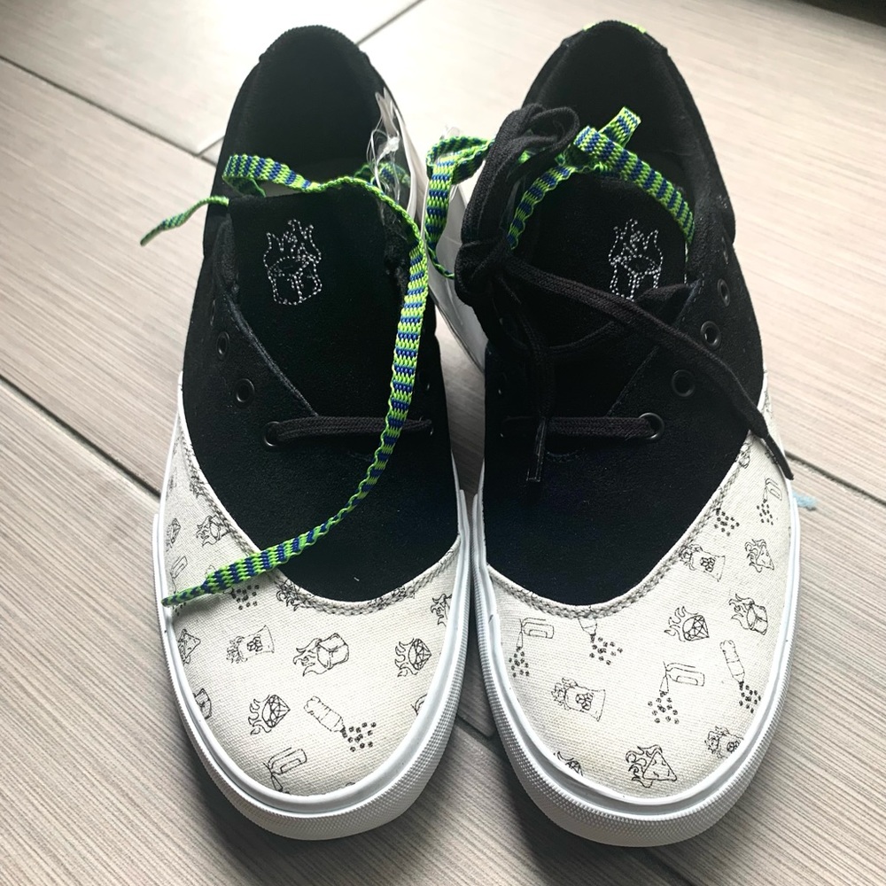 Diamond Supply Co. Men’s skate line. Suede/canvas size 9.5